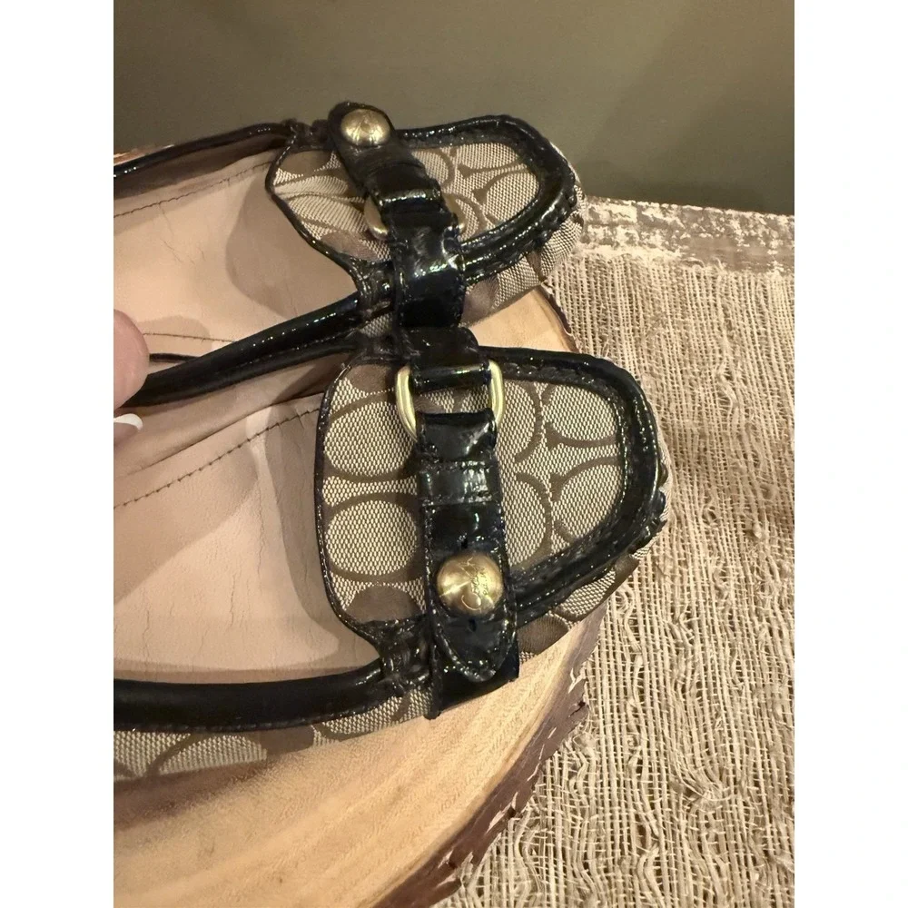 Coach Hellen Women's Brown Signature Canvas Logo Gold Driving Loafers size 10B
